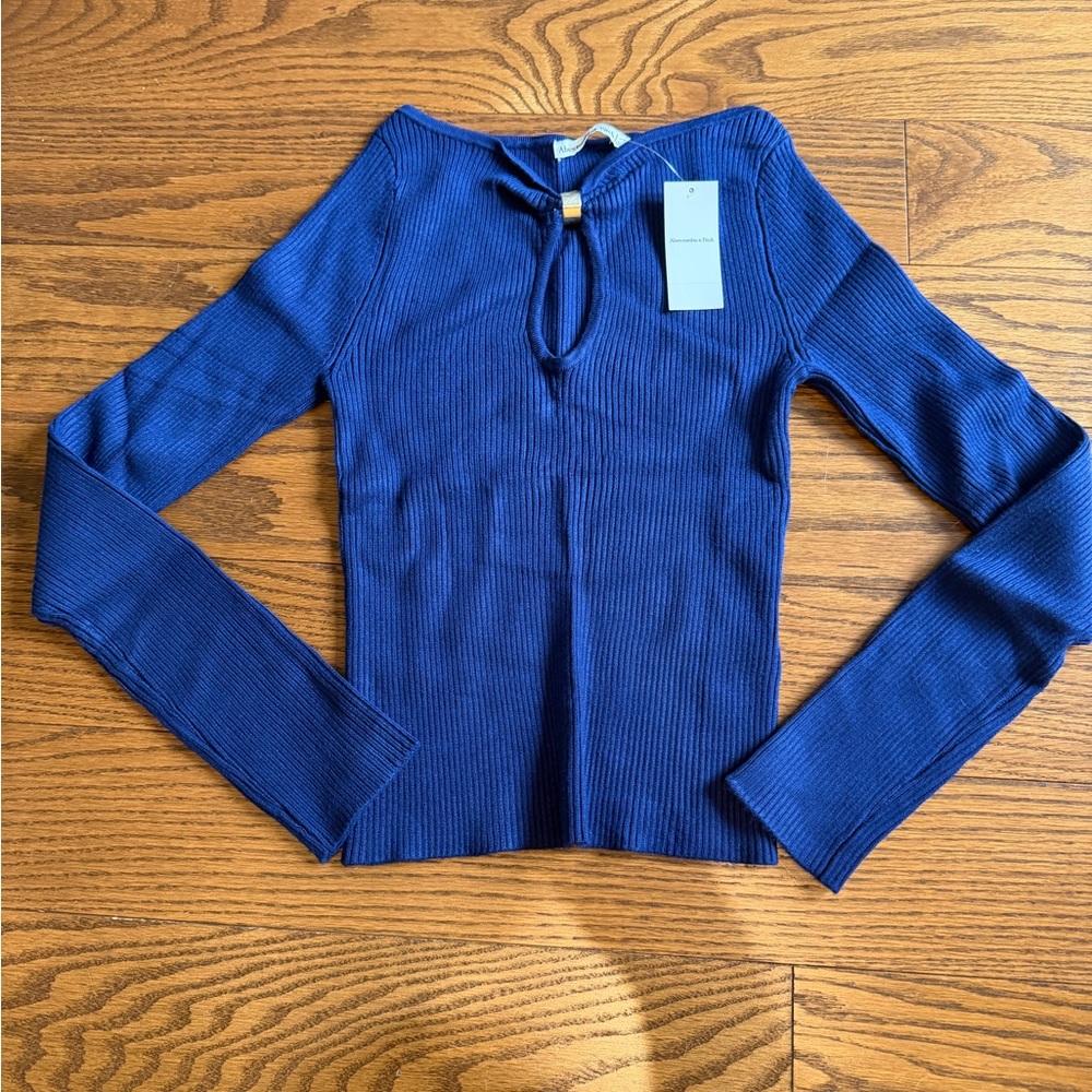 Abercrombie Hardware Keyhole Long-Sleeve Sweater Top - Midnight Blue - Small
